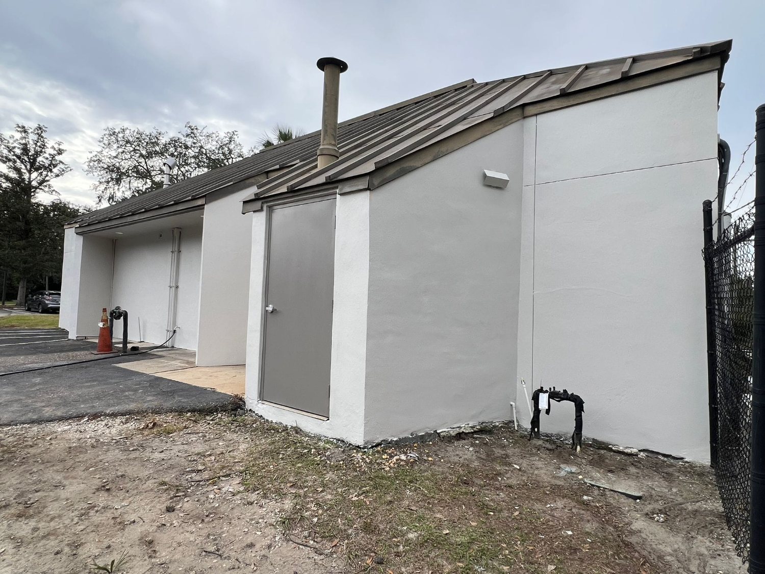 Diagnostic imaging centre, exterior repaint